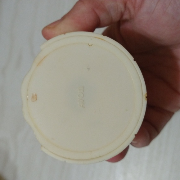 Vintage Avon Eskimo Igloo Christmas Ornament - Picture 5 of 5